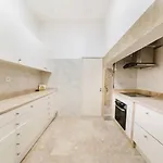 Luxury 5br Castle Views In Heartoflisbon Апартаменти *