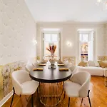 Апартаменти Luxury 5br Castle Views In Heartoflisbon Лісабон