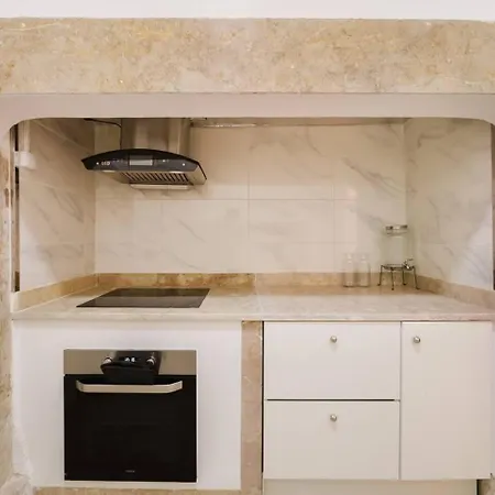 Luxury 5br Castle Views In Heartoflisbon Apartamento