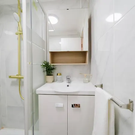 Appartamento Luxury 5Br Apt Central Lisbon, Castle Views Wac Lisbona
