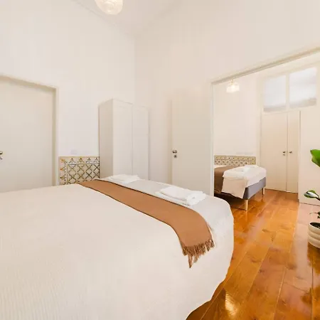 Appartamento Luxury 5Br Apt Central Lisbon, Castle Views Wac