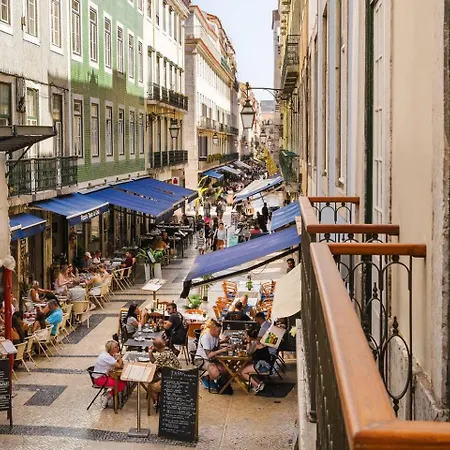 Luxury 5Br Apt Central Lisbon, Castle Views Wac 아파트 리스본