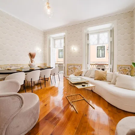 Appartamento Luxury 5Br Apt Central Lisbon, Castle Views Wac