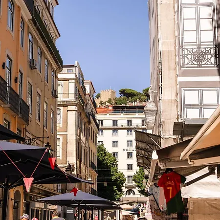 Luxury 5Br Apt Central Lisbon, Castle Views Wac Appartamento *