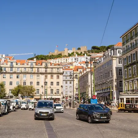 Luxury 5Br Apt Central Lisbon, Castle Views Wac *