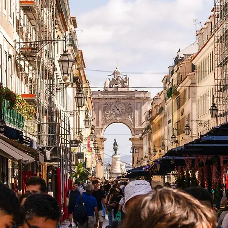 Luxury 5br Castle Views In Heartoflisbon Apartment *