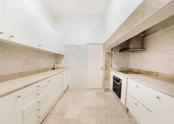 Luxury 5br Castle Views In Heartoflisbon شقة *