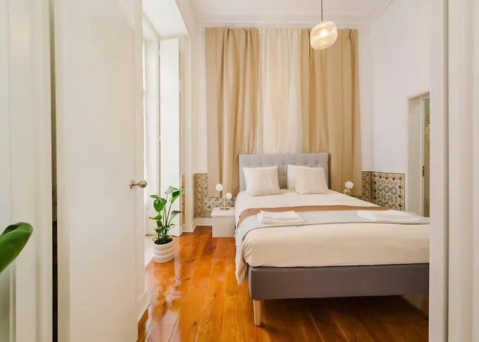 شقة Luxury 5br Castle Views In Heartoflisbon Lisboa