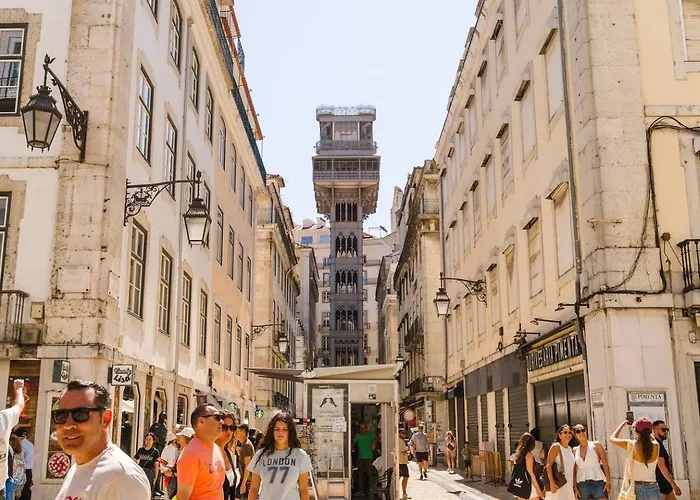 Luxury 5br Castle Views In Heartoflisbon *