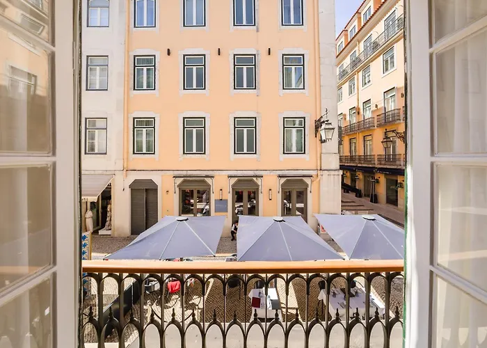 شقة Luxury 5br Castle Views In Heartoflisbon Lisboa