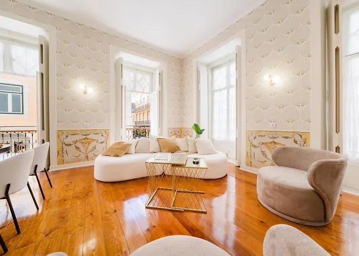 Luxury 5br Castle Views In Heartoflisbon Lisboa