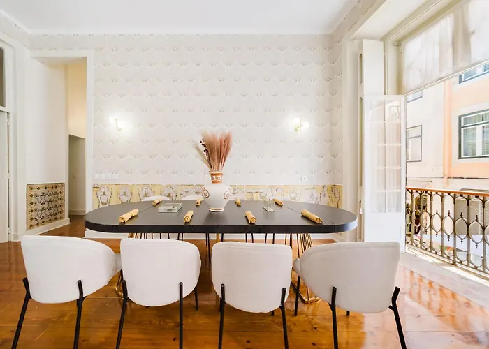 شقة Luxury 5br Castle Views In Heartoflisbon *