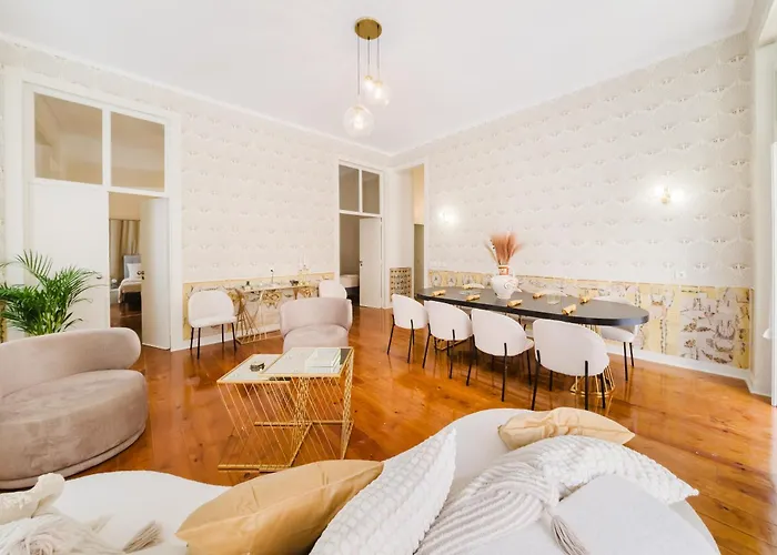 Luxury 5br Castle Views In Heartoflisbon شقة Lisboa